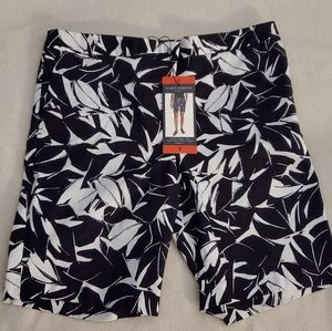 Nwt stretch Bermuda shorts
